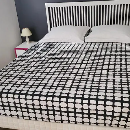 Apartmán Grand T2 Meuble-juan Pins-logt8 *