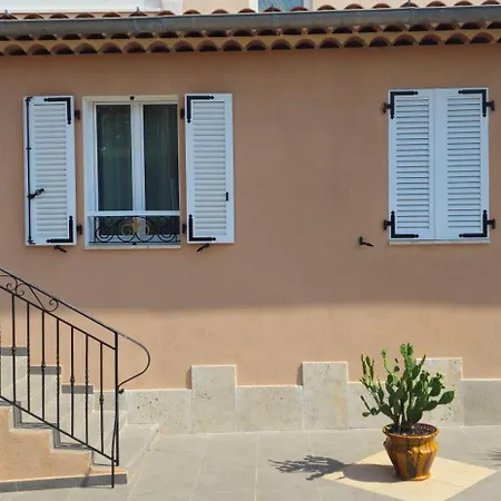 شقة Grand T2 Meuble-juan Pins-logt8 *