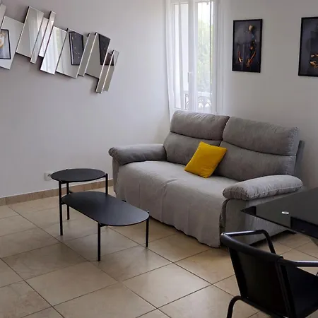 شقة Grand T2 Meuble-juan Pins-logt8