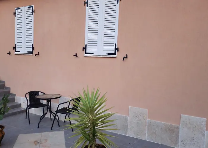 Grand T2 Meublé-juan Pins-logt8 * Antibes