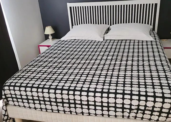 Apartamento Grand T2 Meublé-juan Pins-logt8 *