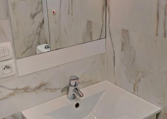 Apartamento Grand T2 Meublé-juan Pins-logt8